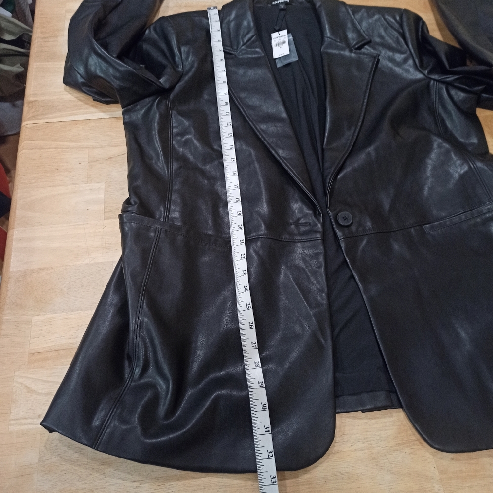 NEW EXPRESS BLACK FAUX LEATHER ONE BUTTON BLAZER JACKET SZ XL - Picture 15 of 16